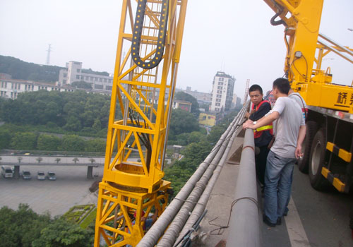 桥检车免费午夜福利视频