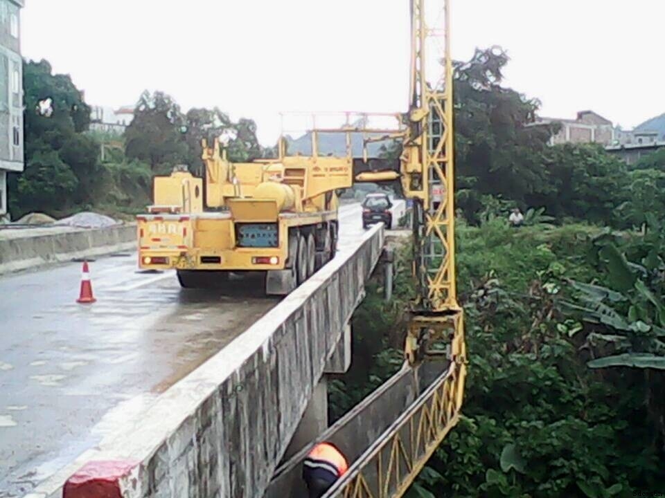 桥检车免费午夜福利视频