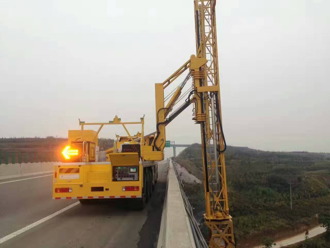 桥梁检测车免费午夜福利视频