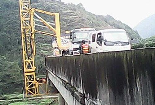 桥梁午夜精品久久久久久久99